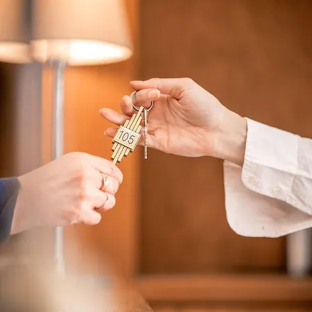 Du Parc Hotel 4*