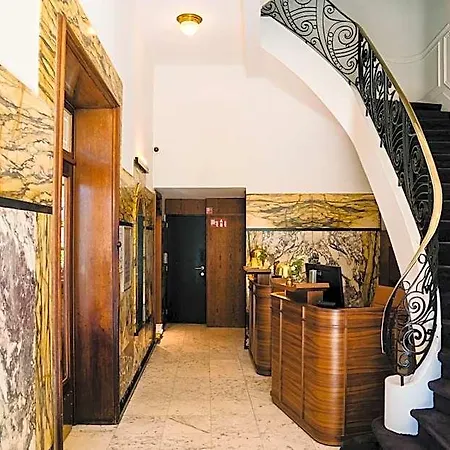 Du Parc 4*