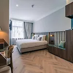 Du Parc 4*