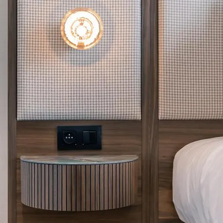 デュ パルク 4* オステンド